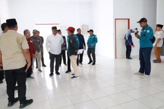 Suasana peresmian kantor Kecamatan Kembang Janggut