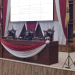 Penandatanganan Nota Kesepakatan Kebijakan Umum Anggaran (KUA) dan Prioritas dan Plafon Anggaran Sementara (PPAS) untuk APBD Tahun Anggaran 2025 di Ruang Rapat Lantai 2 Gedung DPRD Samarinda, Senin (22/7/2024)