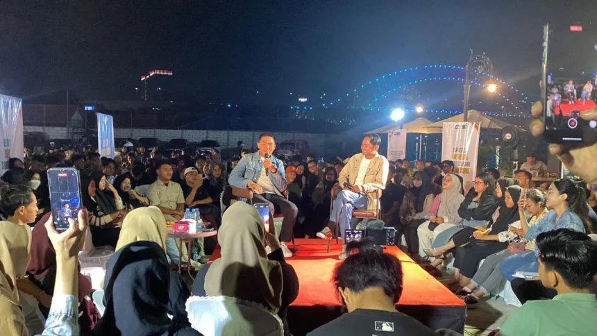 Calon Wali Kota Samarinda, Andi Harun, saat menghadiri acara TPTP Vol II di Dacoffe, Jalan Bung Tomo, Samarinda Seberang, pada Minggu malam (13/10/2024)