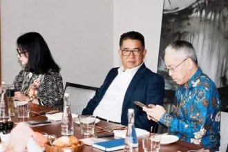 Penjabat (Pj) Gubernur Kalimantan Timur (Kaltim), Akmal Malik bertemu dengan sejumlah duta besar negara-negara Eropa di Park Hyatt Jakarta.