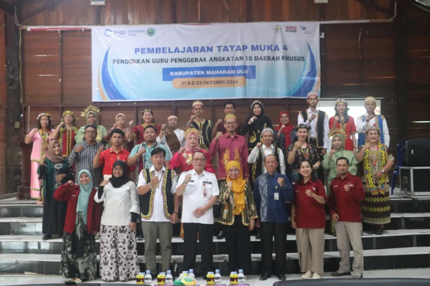 Sekda Stephanus Madang, membuka Pembelajaran Tatap Muka 4 Pendidikan Guru Penggerak Daerah Khusus Angkatan 10, di Balai Adat Ujoh Bilang. Rabu (23/10/24)