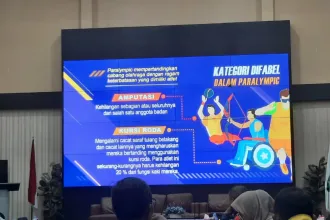 Kegiatan konferensi pers terkait raihan prestasi kontingen Kaltim di ajang Peparnas 2024 Solo, di Diskominfo Kaltim, Kota Samarinda, pada Jumat (26/10/2024).