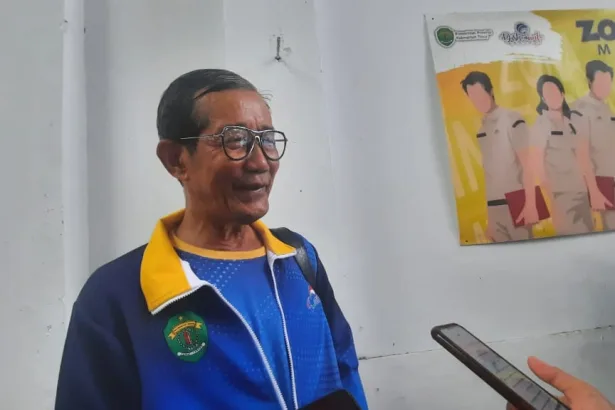 Ketua National Paralympic Committe Indonesia (NPCI) Kalimantan Timur (Kaltim), Suharyanto saat diwawancarai awak media di Diskominfo Kaltim, pada Jumat (25/10/2024).
