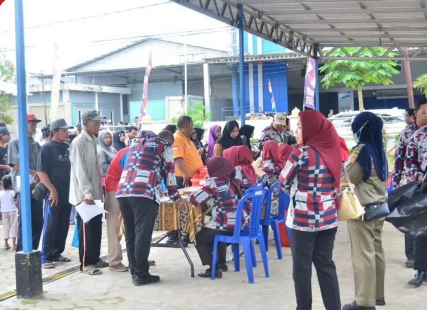 Kartu LPG 3 Kg diperkenalkan secara resmi di Kelurahan Makroman, Kecamatan Sambutan.