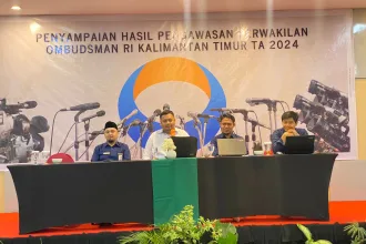 Kepala Keasistenan Penerimaan dan Verifikasi Laporan Ombudsman RI Kaltim, Frederikus Denny C, menyampaikan hasil laporan Ombudsman di Kaltim.