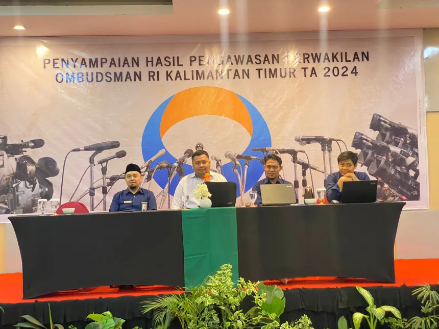 Kepala Keasistenan Penerimaan dan Verifikasi Laporan Ombudsman RI Kaltim, Frederikus Denny C, menyampaikan hasil laporan Ombudsman di Kaltim.