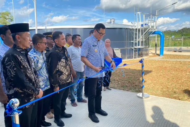 Peresmian Sistem Penyediaan Air Minum (SPAM) Instalasi Pengolahan Air (IPA) Bumi Sempaja berkapasitas 50 liter per detik