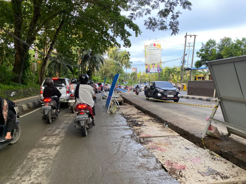 Perbaikan Jalan di beberapa Titik Kota Samarinda.