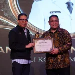 Wali Kota Samarinda, Andi Harun, menerima penghargaan bergengsi, JMSI Awards 2024.