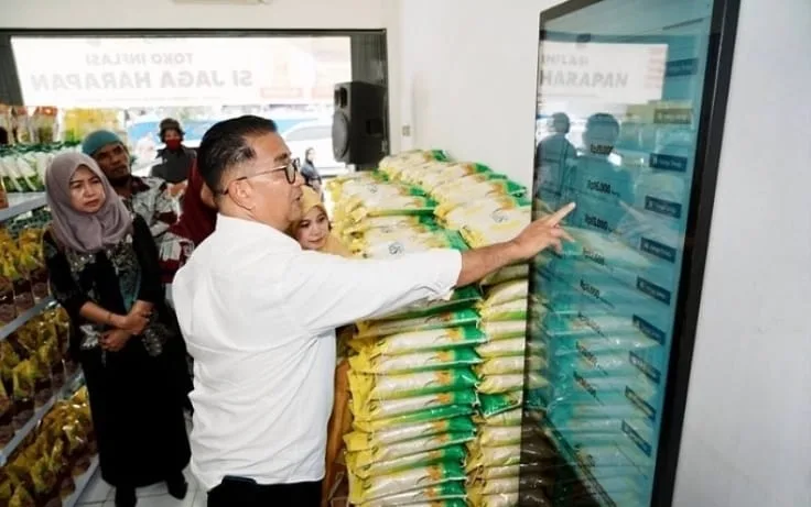 Sidak pasar Merdeka Samarinda oleh Pj Gubernur Kaltim, Akmal Malik.