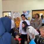 Wapres, Gibran Rakabuming Raka Bersama Istri Selvi Ananda, Saat Kunjungan ke Puskesmas Remaja, Kota Samarinda.