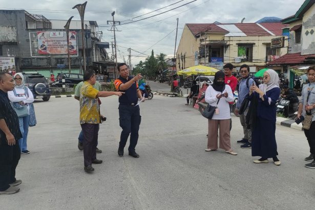 Dishub Kota Samarinda, meninjau lokasi parkir kendaraan di area pasar Segiri Samarinda.