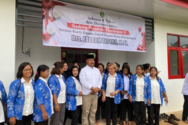Peresmian gedung posyandu Flamboyan II.