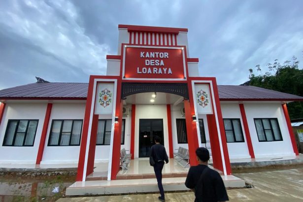 Kantor Desa Loa Raya.
