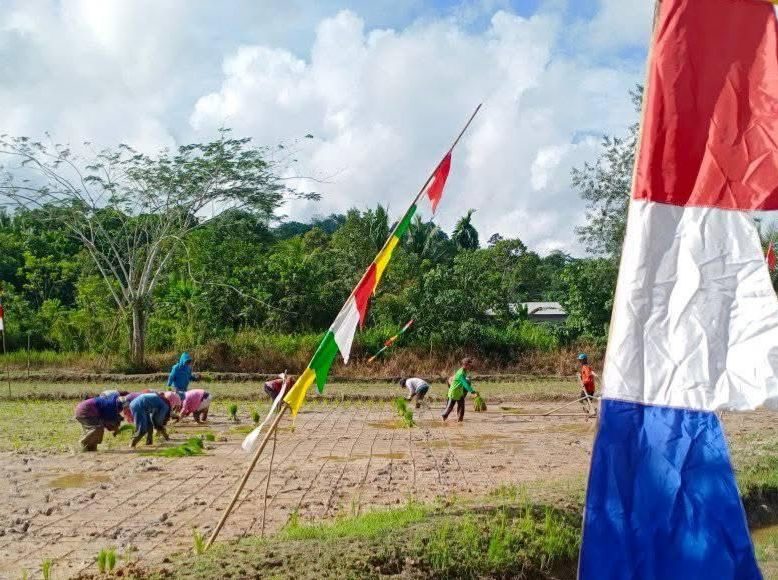 Petani Desa Loa Raya.