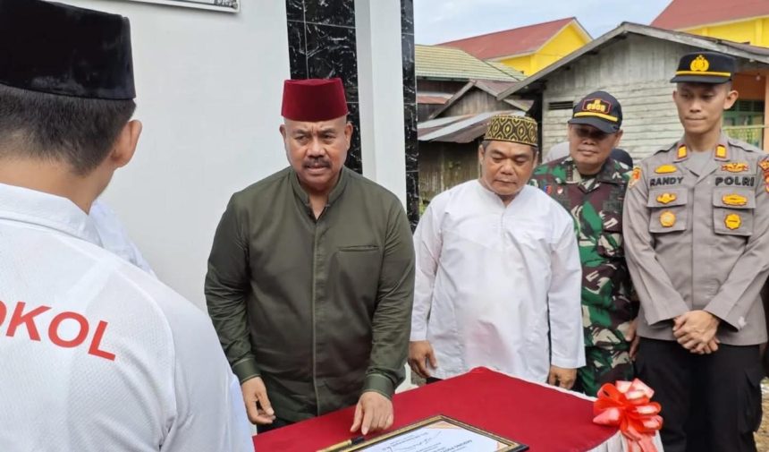 Bupati Kutai Kartanegara, Edi Damansyah, meresmikan Posyandu Melati Ungu di Desa Sebulu Ilir, Kecamatan Sebulu.