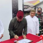 Bupati Kutai Kartanegara, Edi Damansyah, meresmikan Posyandu Anggrek Kuning di Desa Sebulu Ulu, Kecamatan Sebulu.