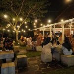 Wakil Bupati Kukar, Rendi Solihin sharing session yang digelar di Caffe Tebing Breksi, Yogyakarta, Sabtu malam (9/5/2025).