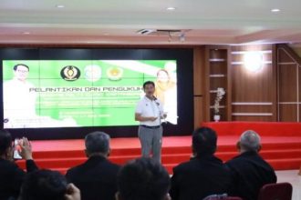 Sekda Kukar, Sunggono hadir dan mengukuhkan kepengurusan PELTI Kukar periode 2024-2028 di ruang serbaguna Sekretariat DPRD Kukar, Sabtu (17/5/2025).