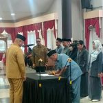 Bupati Kukar, Edi Damansyah Lantik Penjabat Kades dan Anggota BPD PAW.