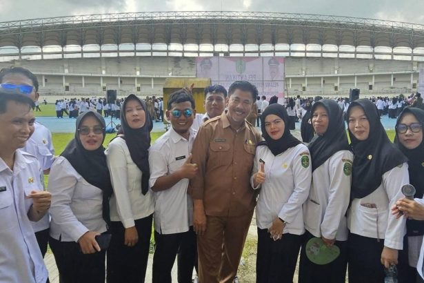 PPPK di Kutai Kartanegara resmi dilantik dalam upacara yang digelar di Stadion Aji Imbut.