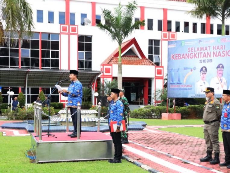 Sekda Kukar, Sunggono, memimpin upacara peringatan Harkitnas 20 Mei 2025
