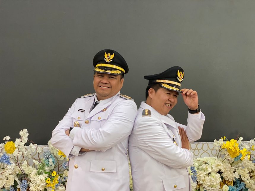 Bupati dan Wakil Bupati Kukar, Aulia Rahman Basri dan Rendi Solihin.