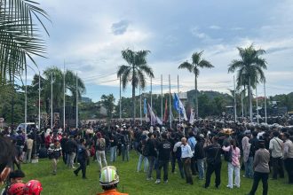 DPRD Kaltim Dikepung Aksi 214 Jilid II, Janji Pakta Integritas Ditagih di Depan Publik